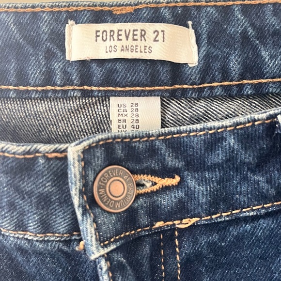 Forever 21 jeana - Picture 3 of 3